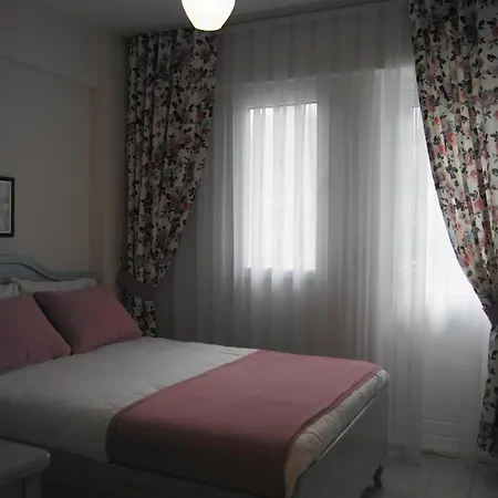 Forever Hotel 2*
