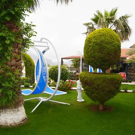 Hotel Forever