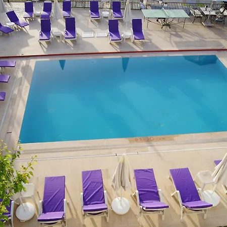 Hotel Forever 2*
